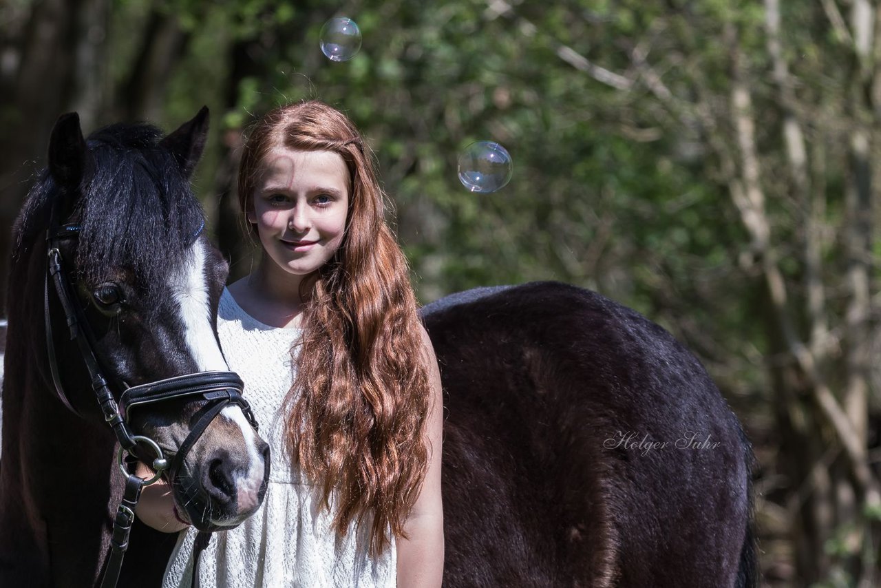 Bild 47 - Fotoshooting im Wald